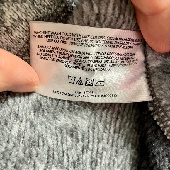 Woolrich 1/2 Zip Pull over Sweater - Picture 7 of 7